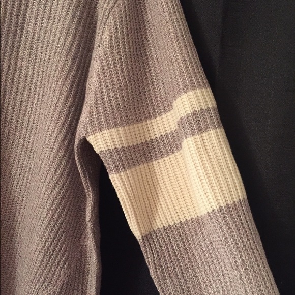 Sweater - Picture 3 of 3